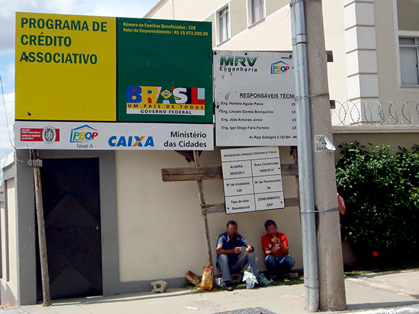 Fachada da obra da MRV pelo programa “Minha Casa, Minha Vida” em Contagem (MG) onde fiscalização constatou condições de trabalho degradantes (Foto: MTE)